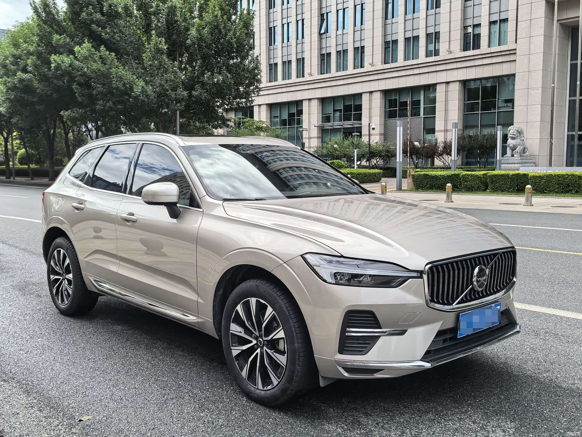 Volvo XC60, 2023 все фото