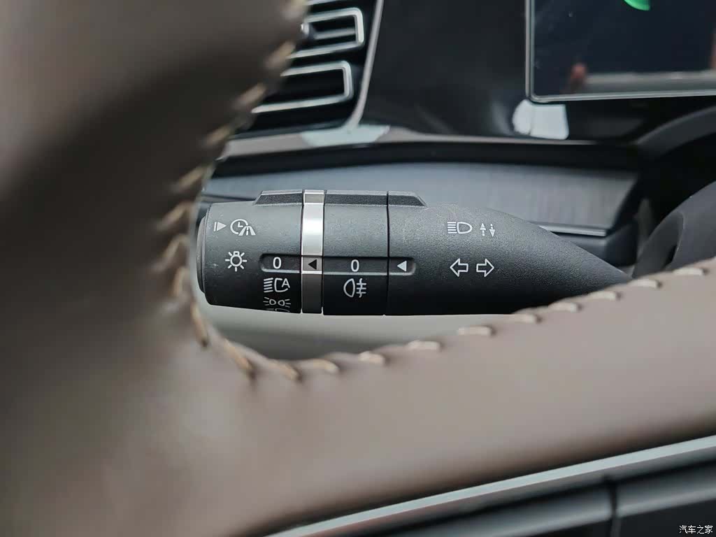 BYD Qin, 2023 21