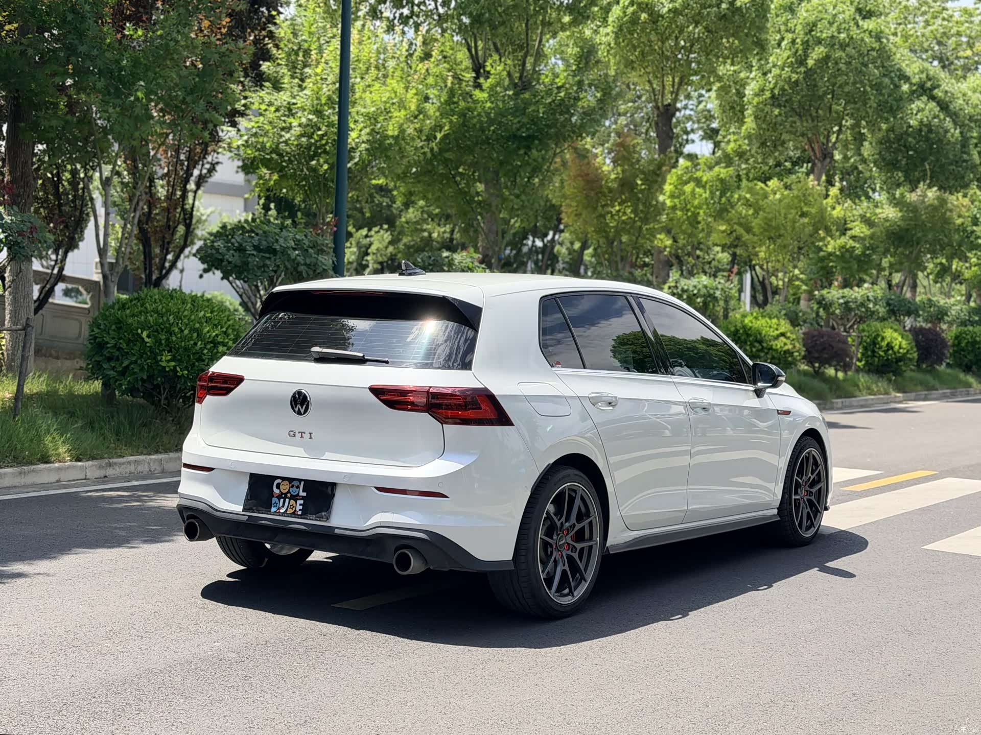 Volkswagen Golf, 2022 все фото