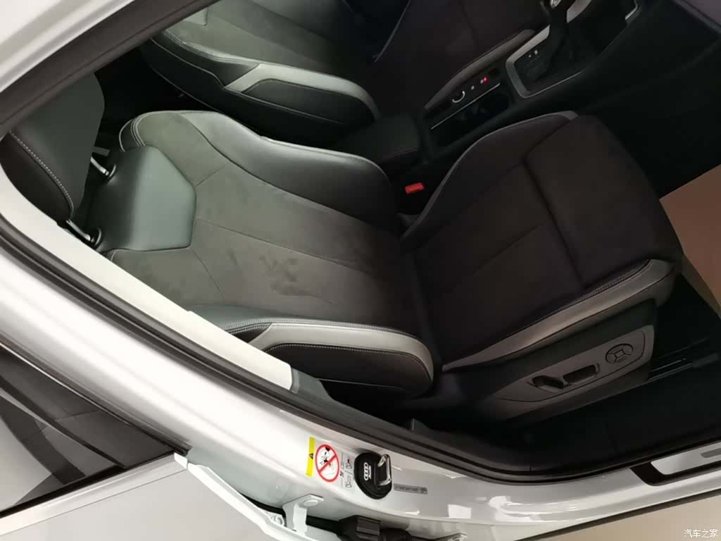 Audi Q3, 2022 25