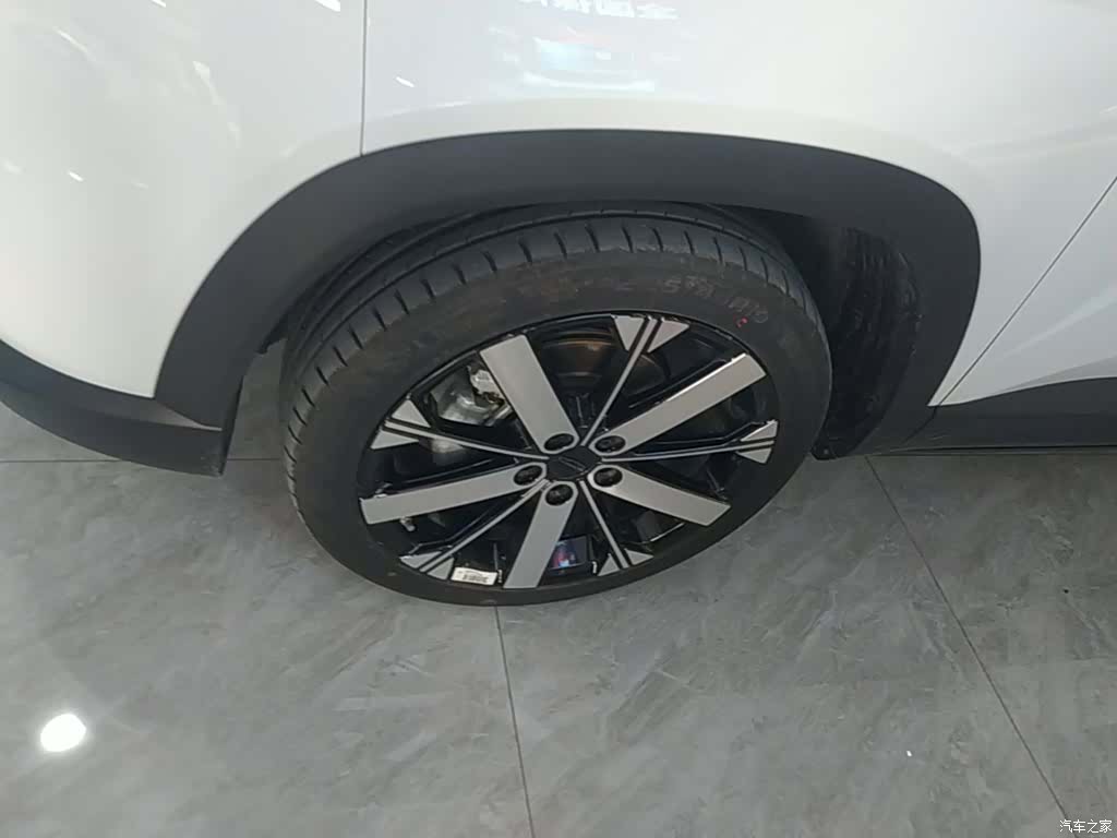 Geely Icon, 2024 23