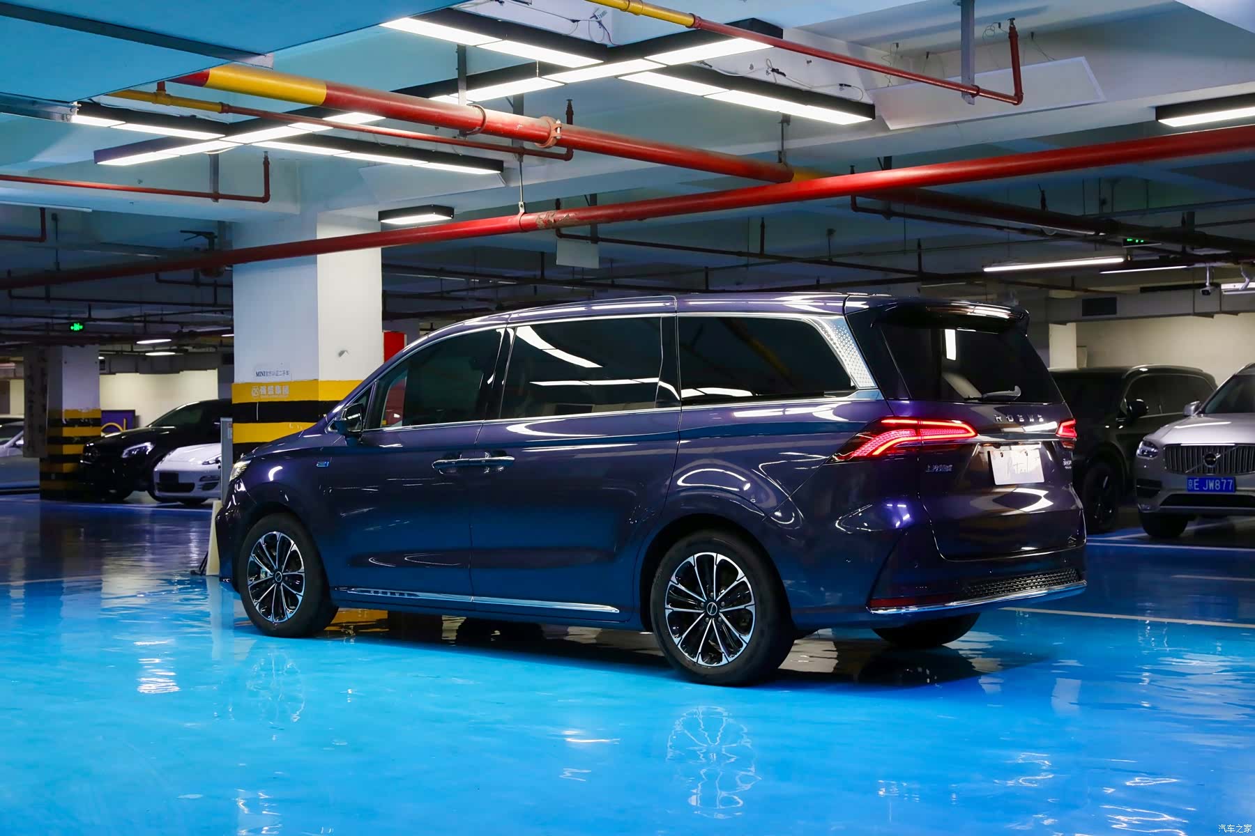 Roewe iMAX8, 2021 3