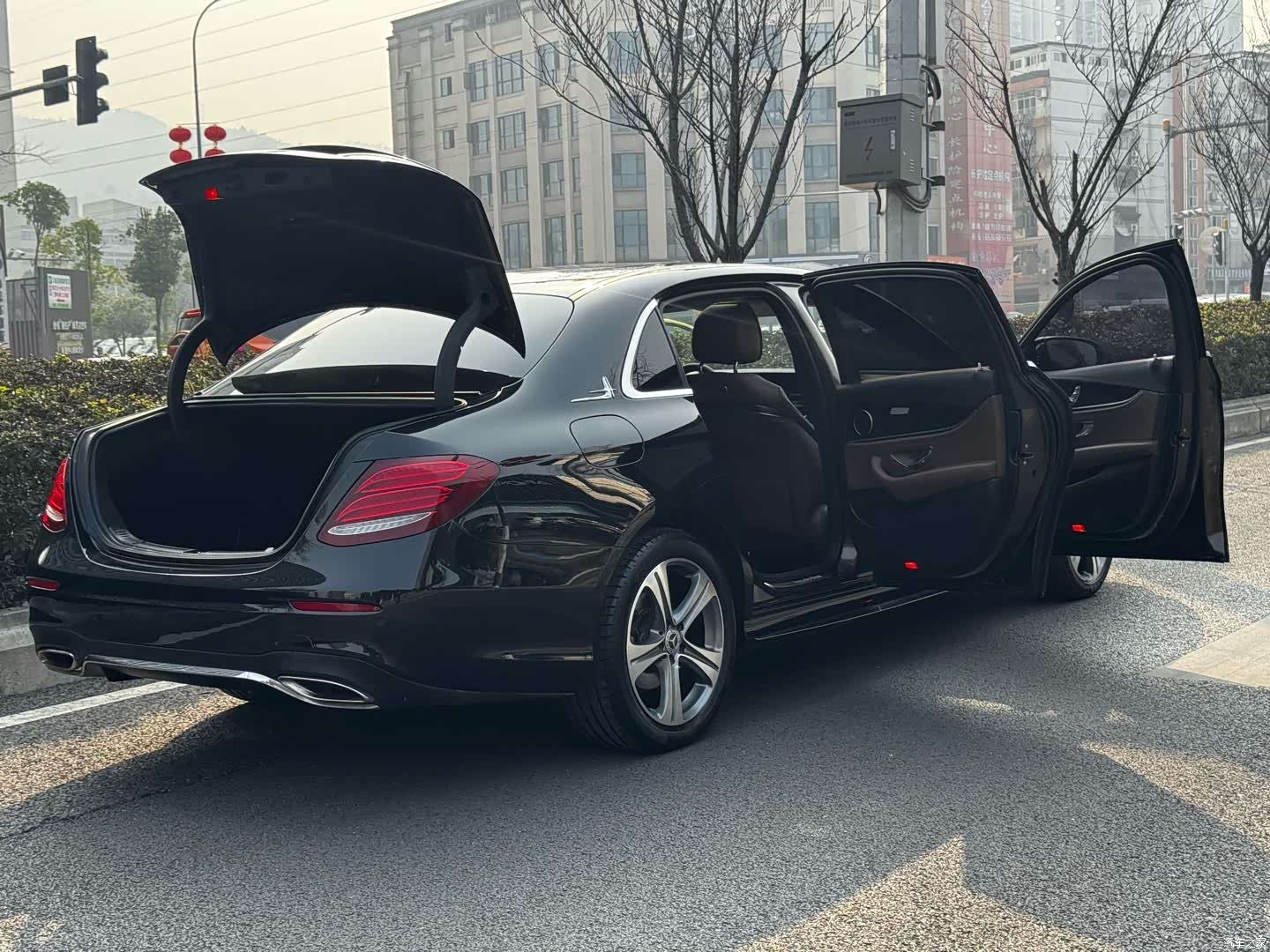 Mercedes-Benz E-Class, 2016 24