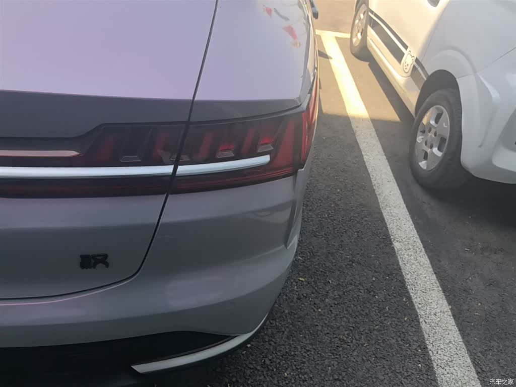 BYD Han, 2021 8