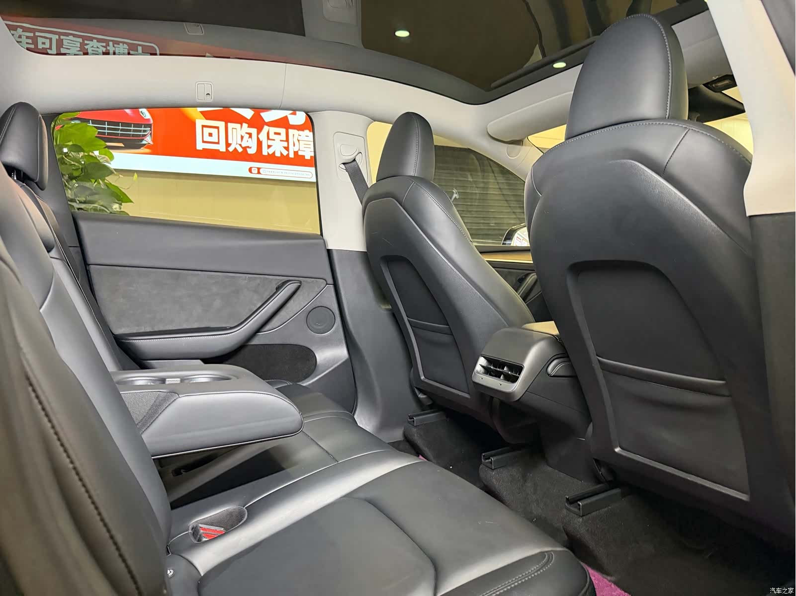 Tesla Model Y, 2022 14