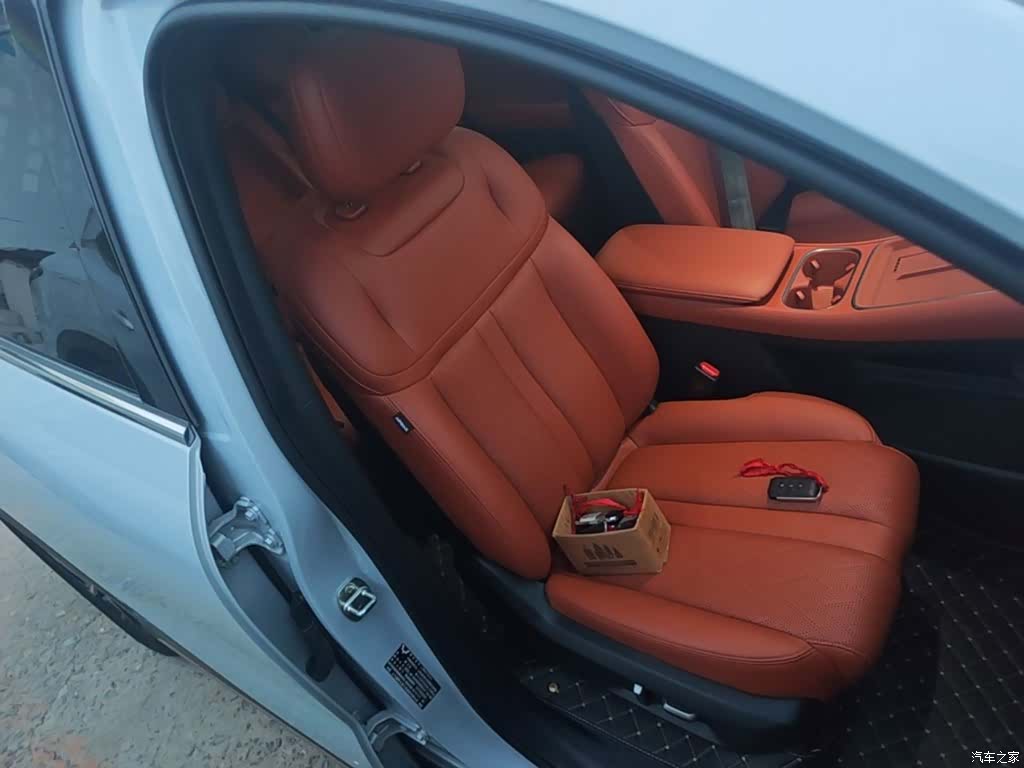 Wuling Starlight, 2025 25
