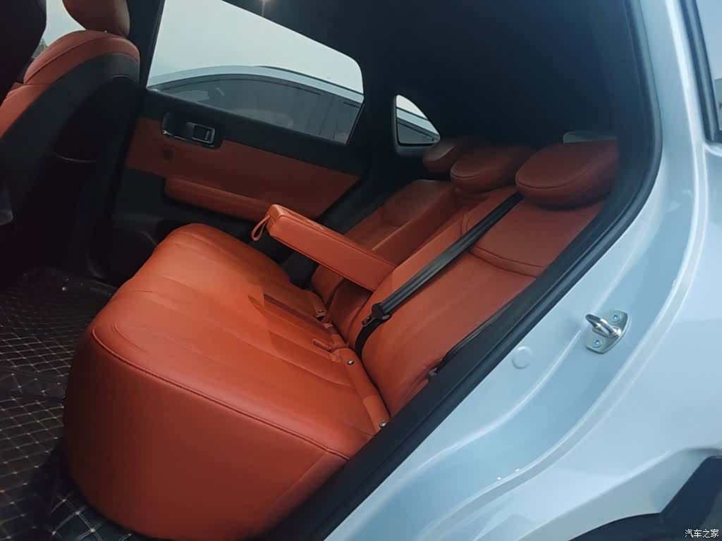 Wuling Starlight, 2025 17