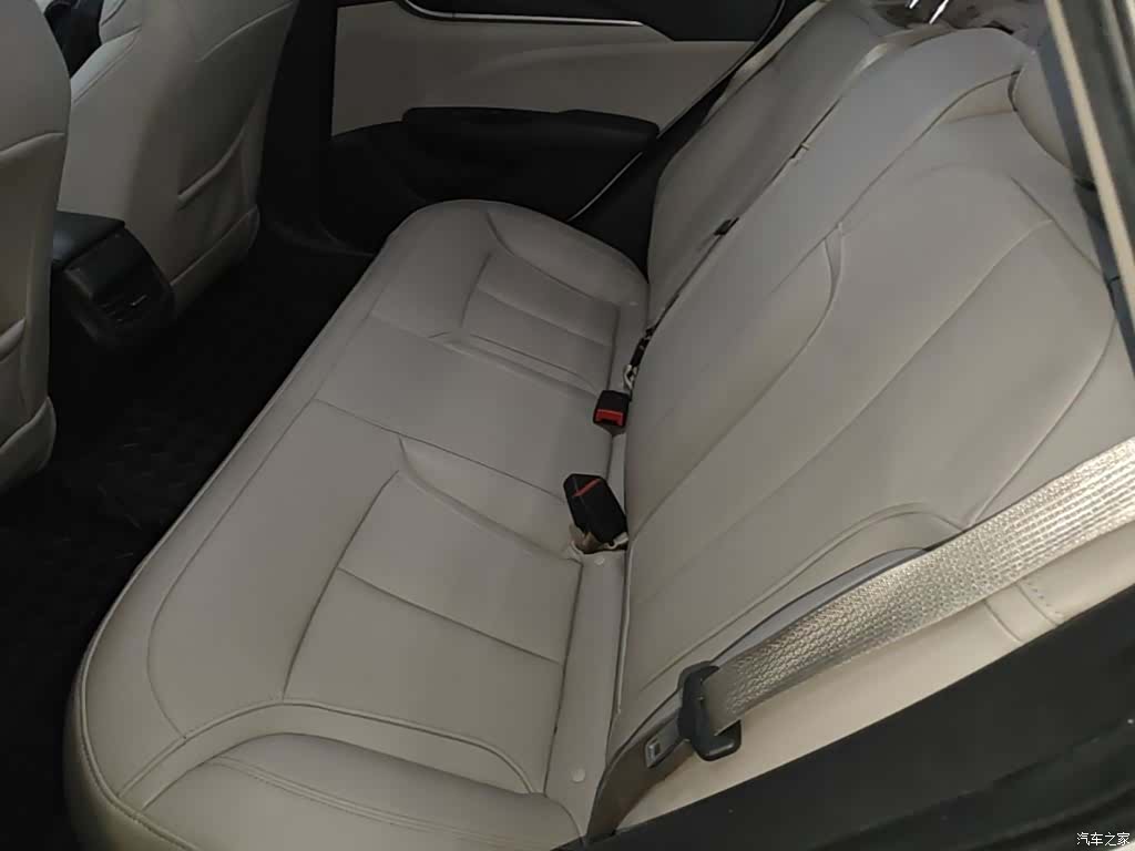 Buick V, 2018 13