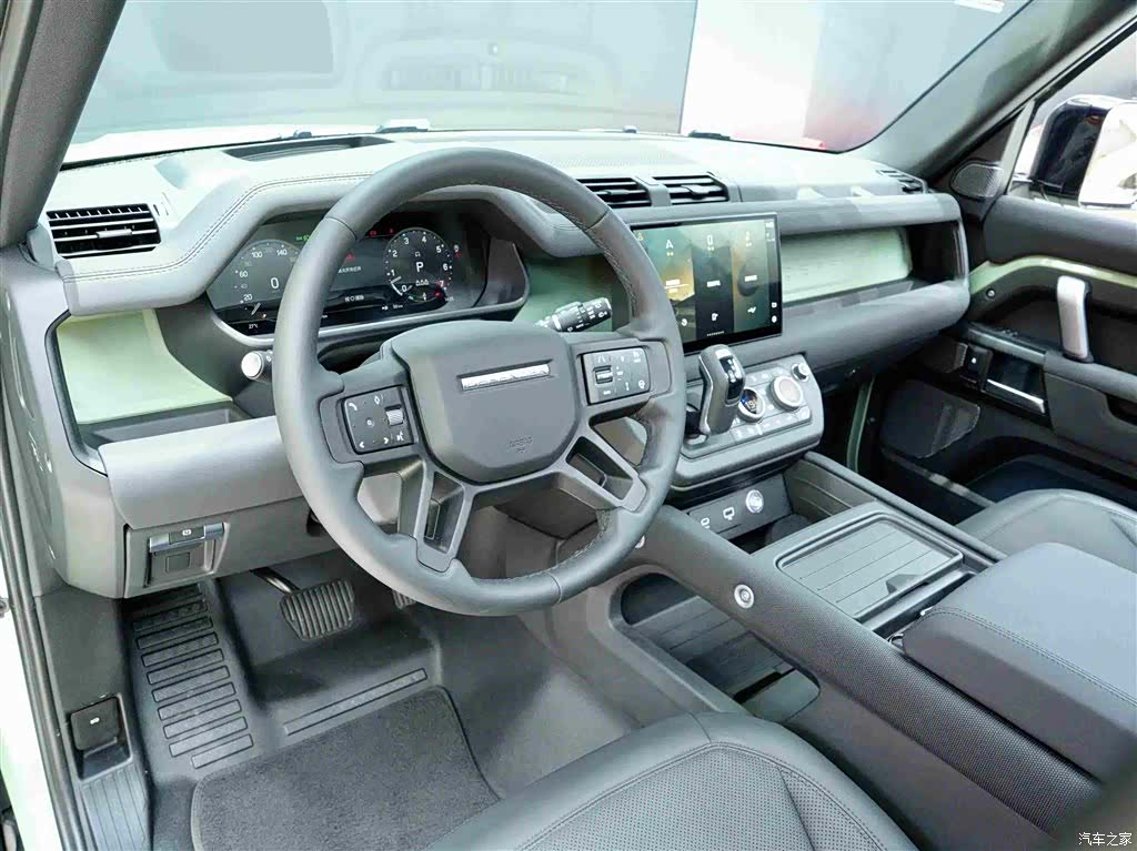 Land Rover Defender, 2023 7
