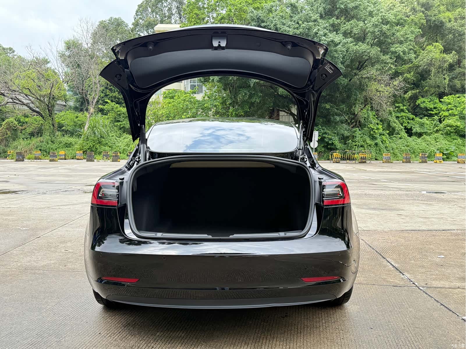 Tesla Model 3, 2022 12