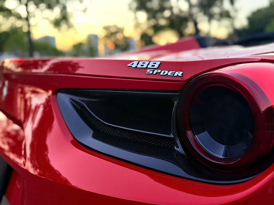 Ferrari 488