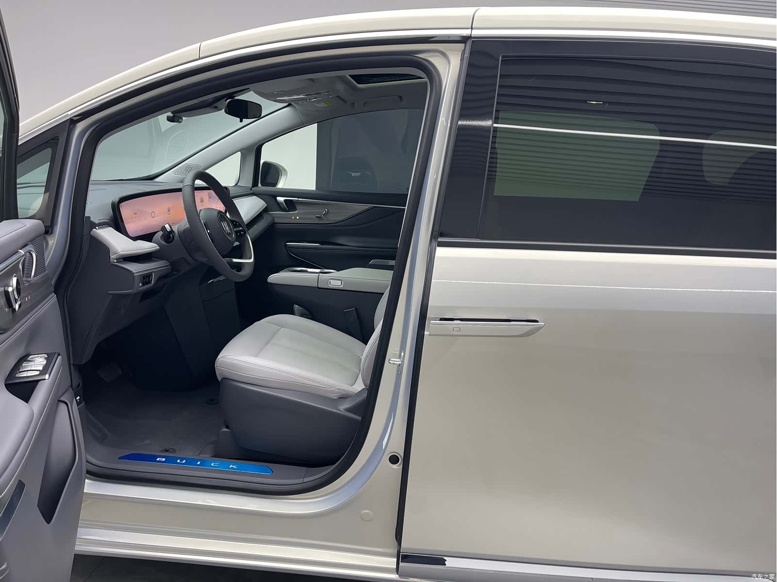 Buick GL8, 2025 16