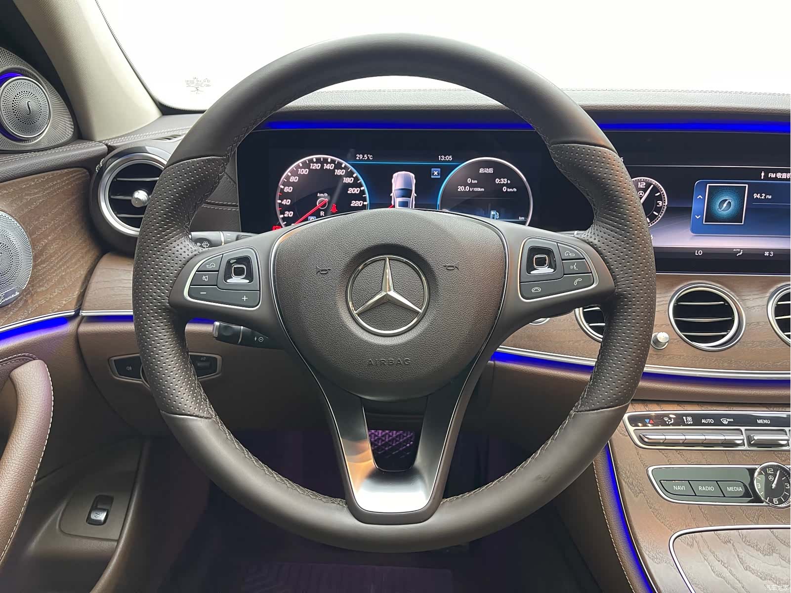 Mercedes-Benz E-Class, 2018 12