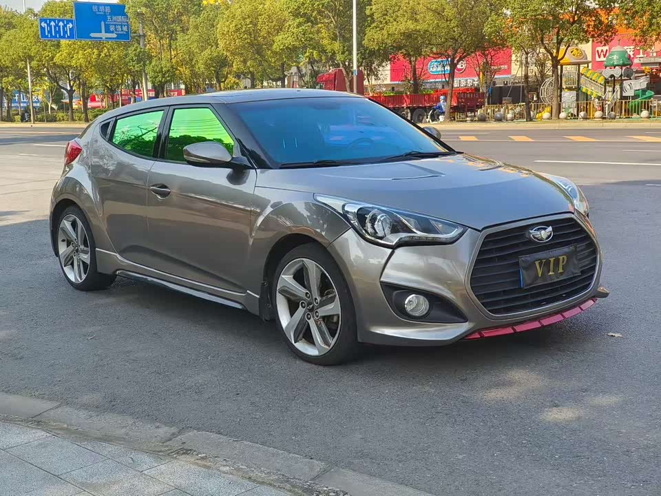 Hyundai Veloster