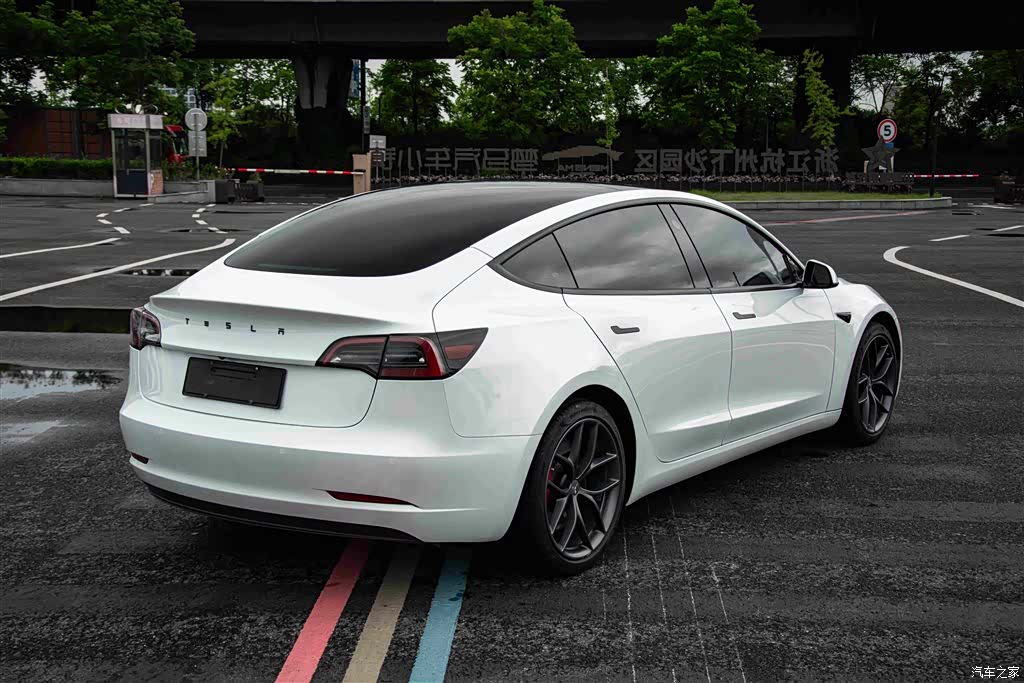 Tesla Model 3, 2022 8
