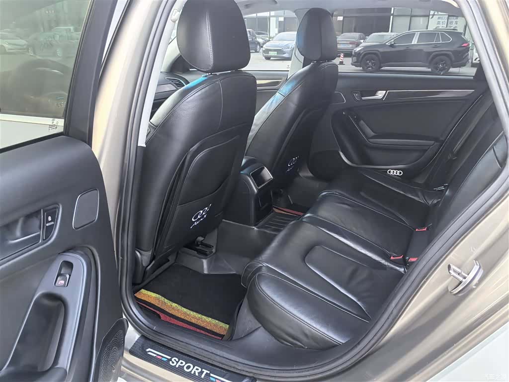 Audi A4L, 2012 9
