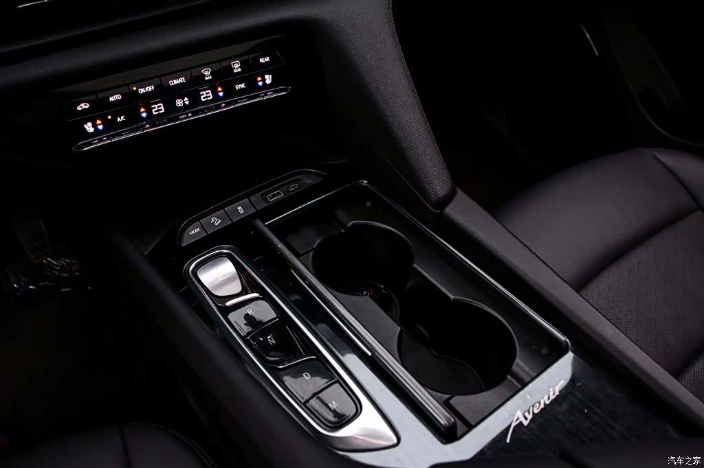 Buick Enclave, 2021 9
