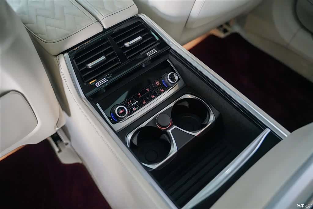 BMW 7 Series, 2023 14