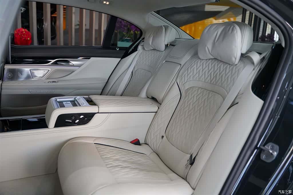 BMW 7 Series, 2023 16