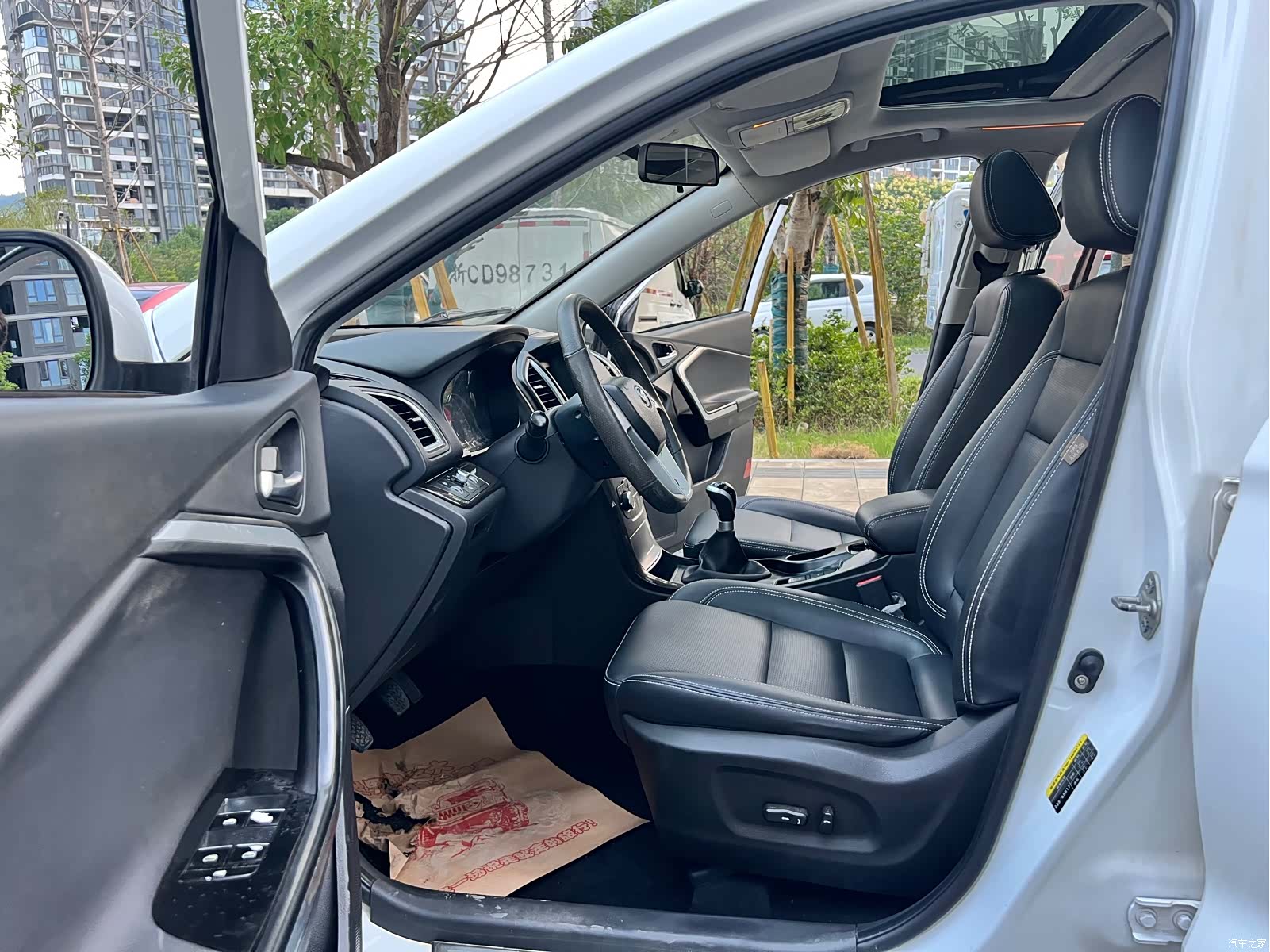 BAIC S6, 2016 21