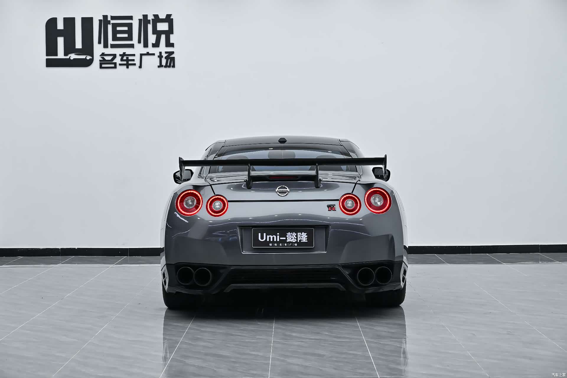 Nissan GT-R, 2012 все фото