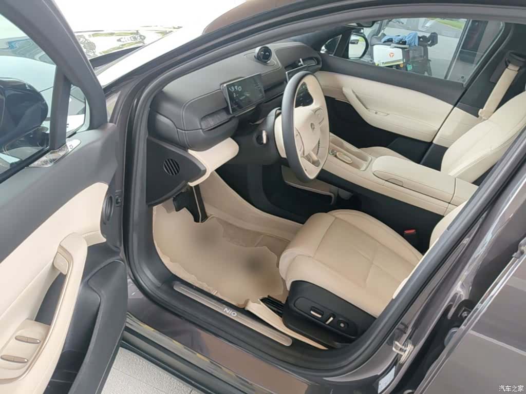 NIO ES6, 2024 16
