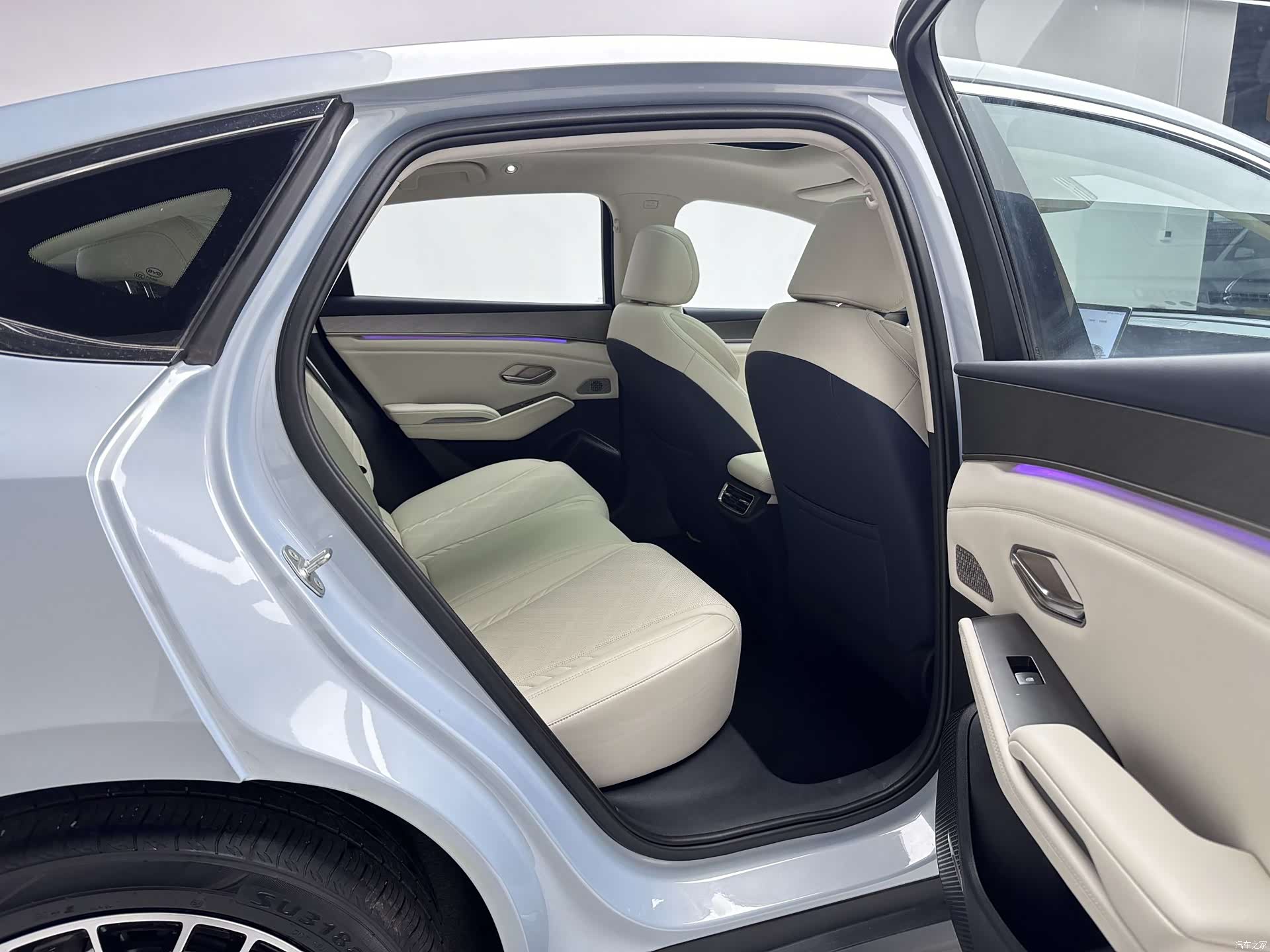 BYD Qin, 2024 13