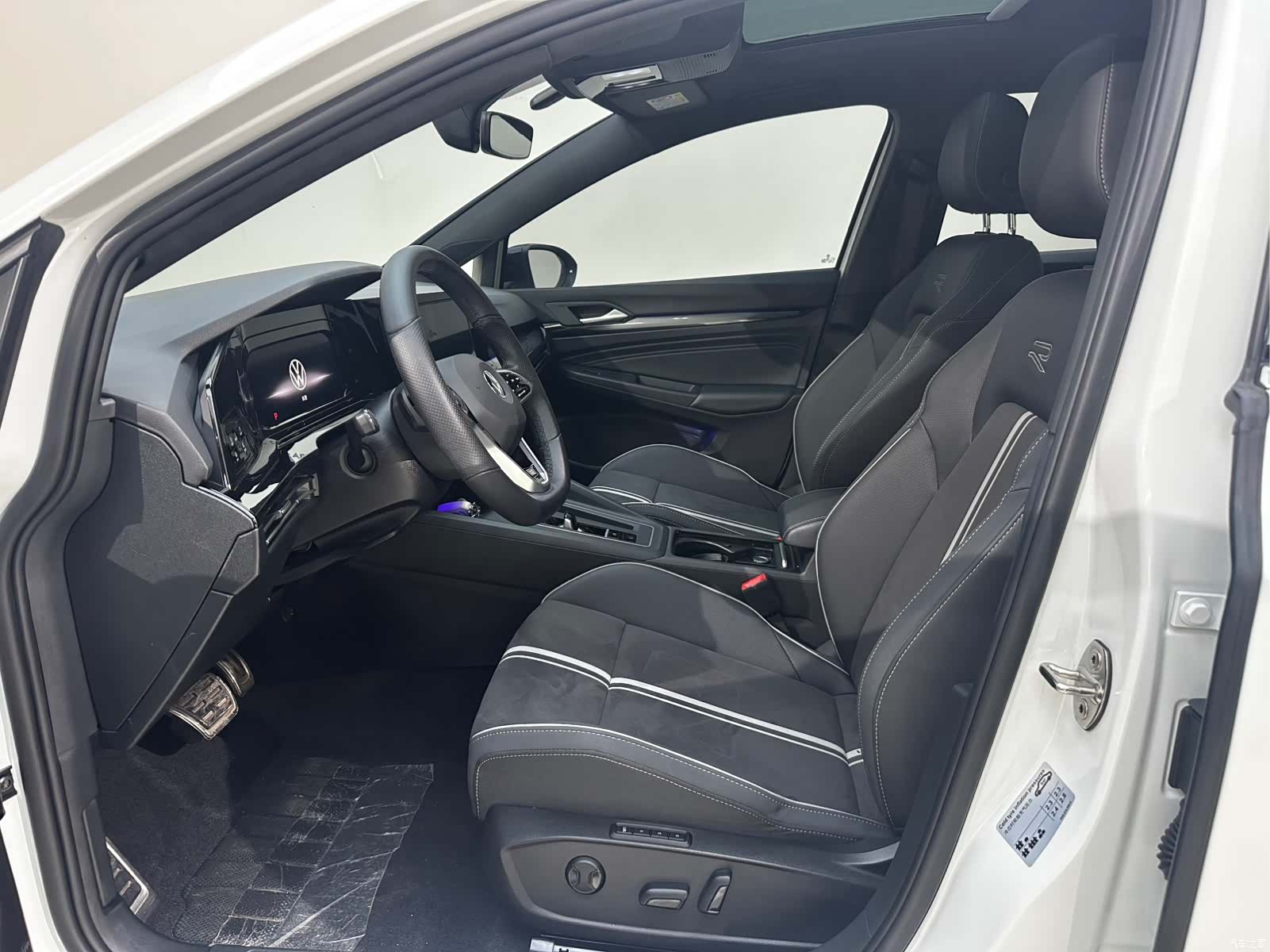 Volkswagen Golf, 2022 10