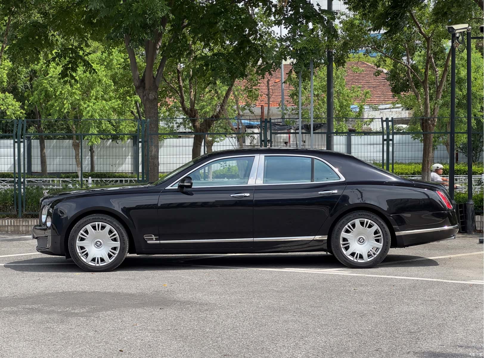 Bentley Mulsanne, 2016 7