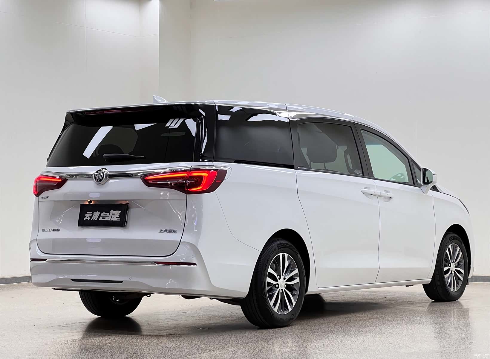 Buick GL8, 2022 7