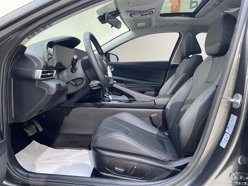 Hyundai Elantra, 2023 9