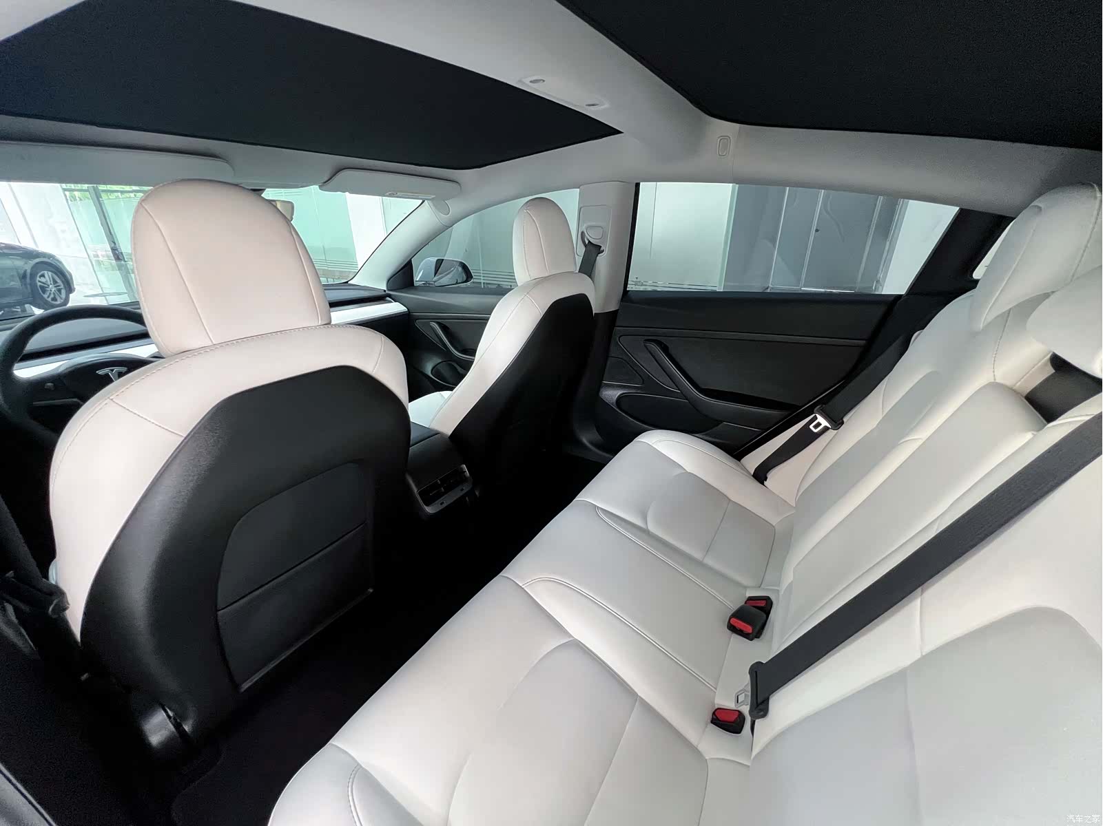 Tesla Model 3, 2020 11