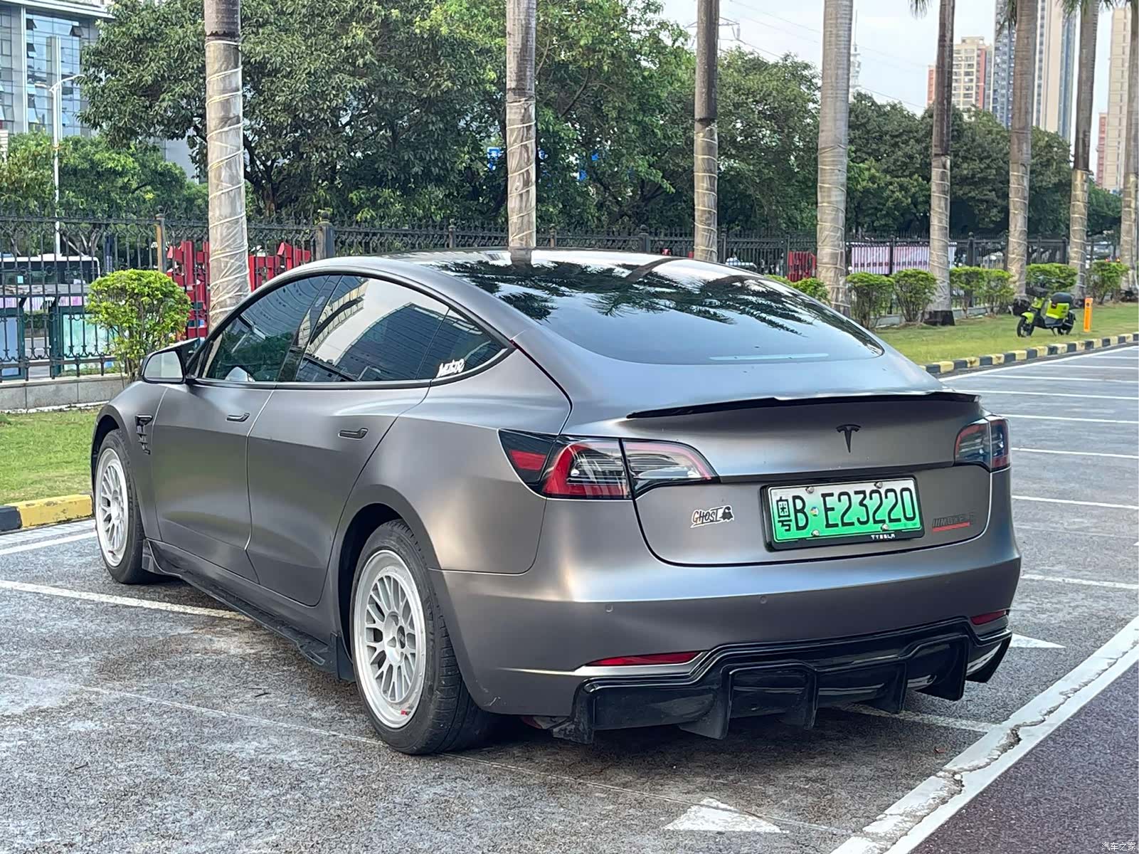 Tesla Model 3, 2021 12