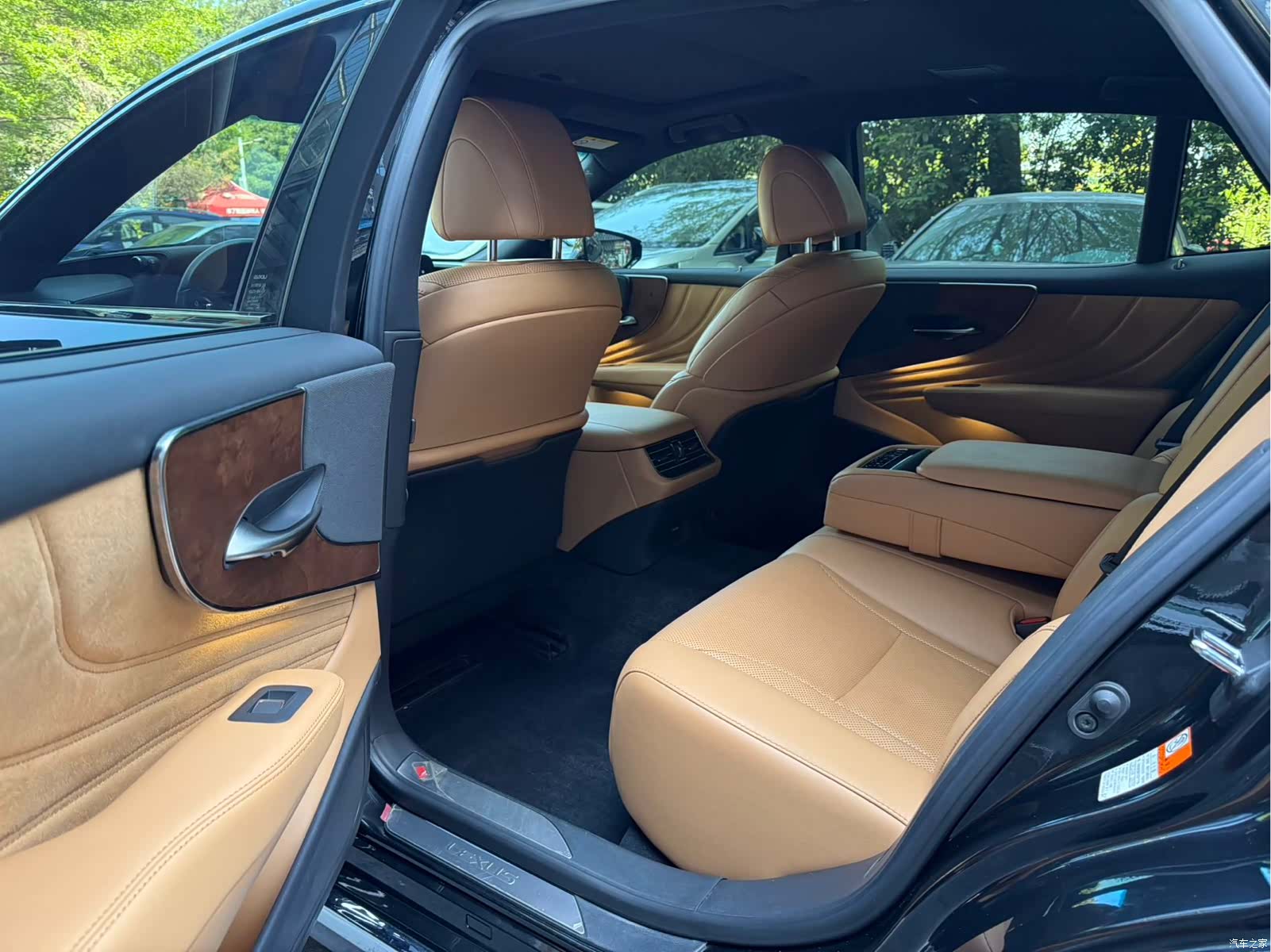 Lexus LS, 2021 все фото