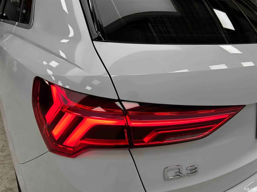 Audi Q3, 2022 19