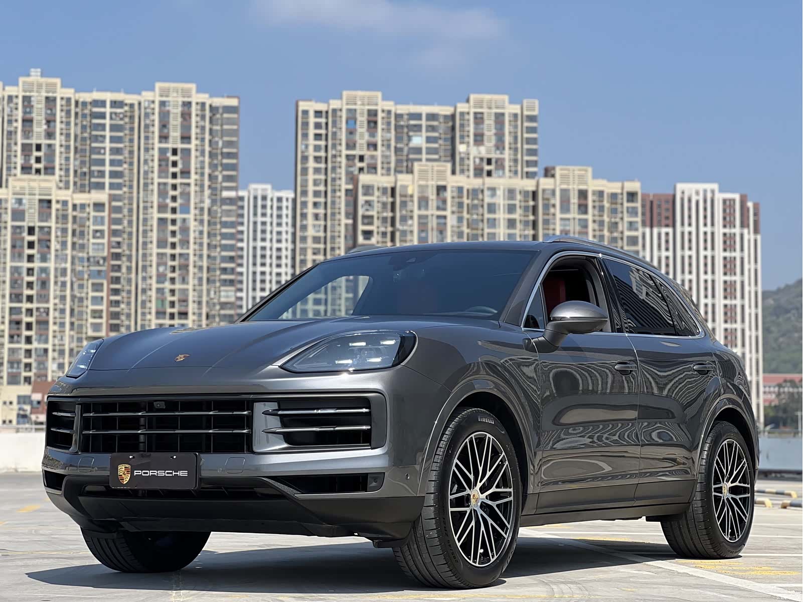 Porsche Cayenne, 2024 1