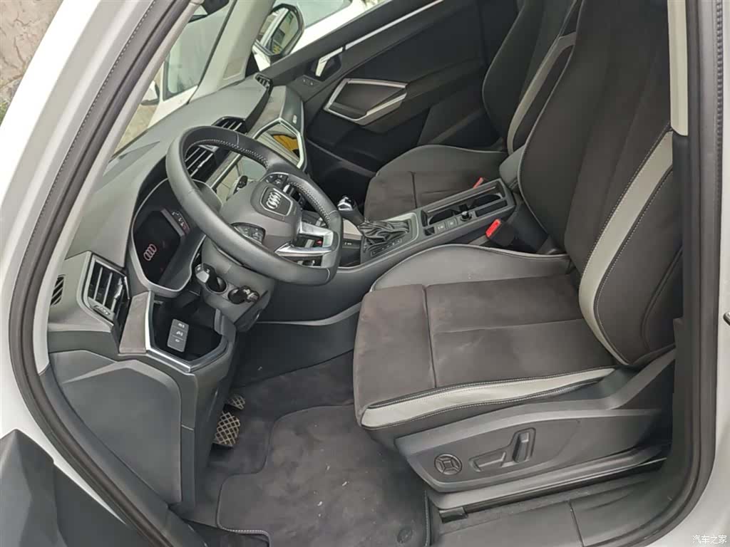 Audi Q3, 2020 15