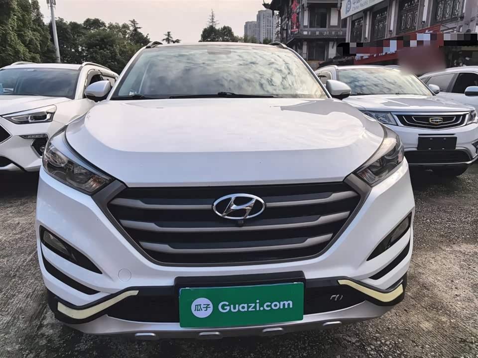 Hyundai Tucson