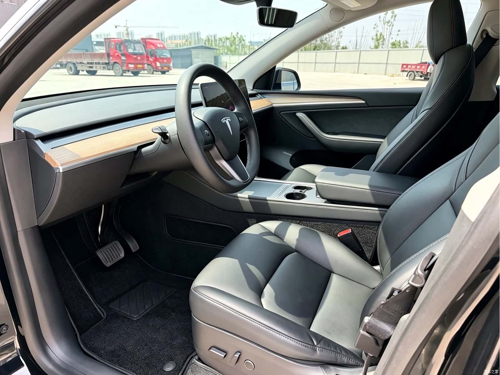 Tesla Model Y, 2021 7
