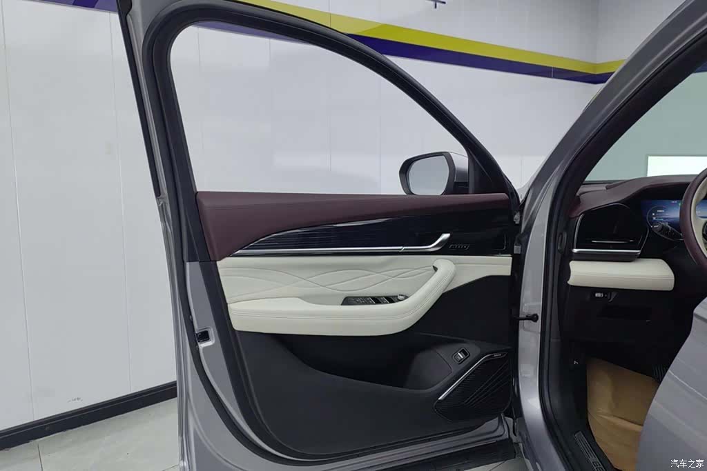 Geely Xingyue L, 2022 7