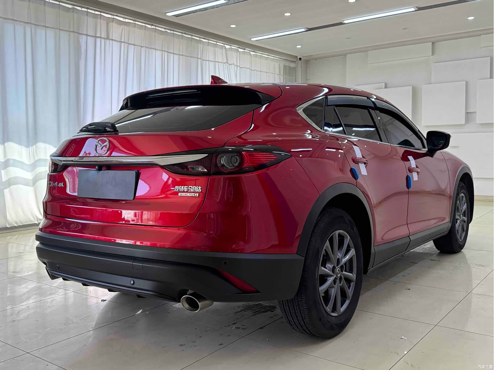 Mazda CX-4, 2023 6