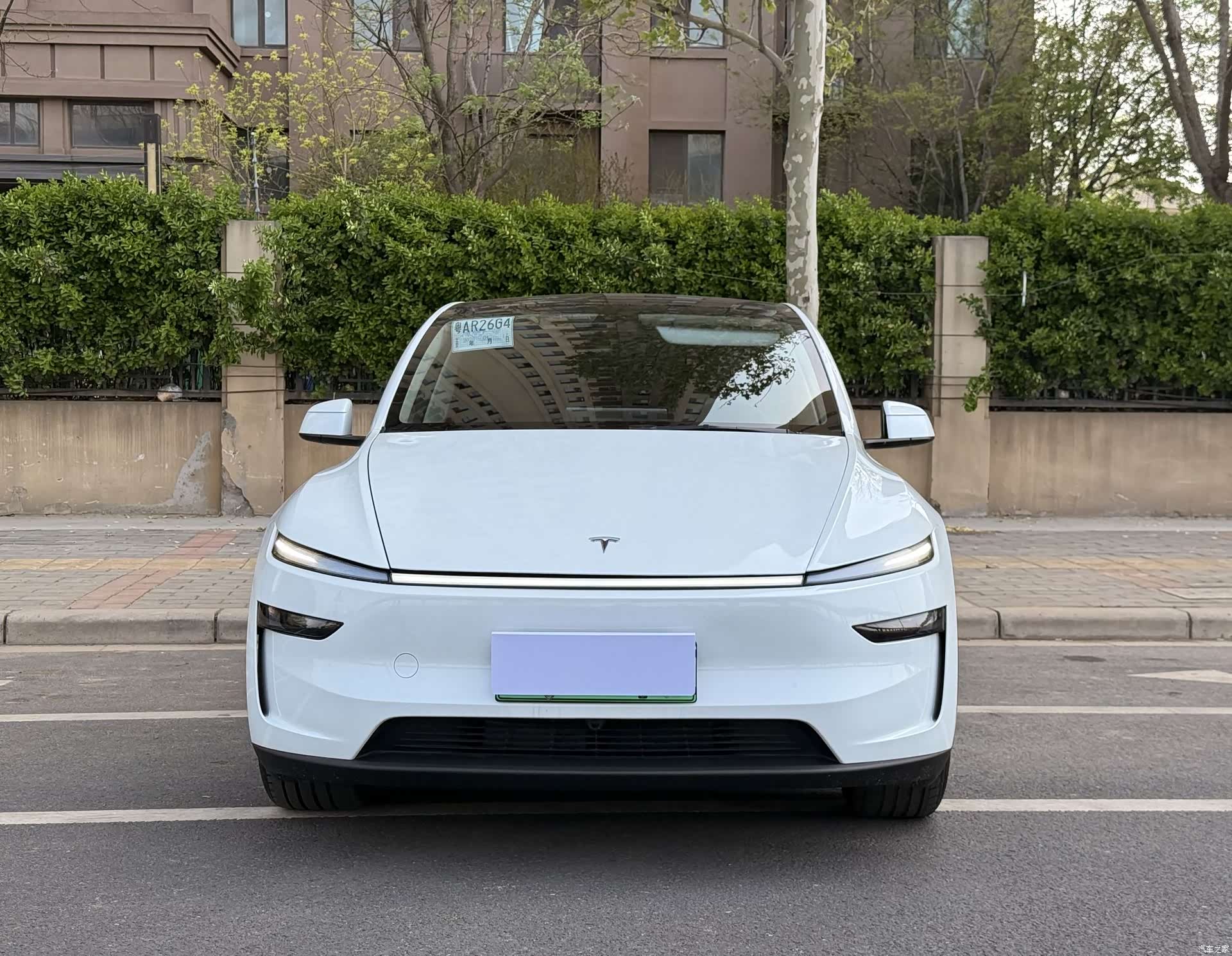 Tesla Model Y, 2025 2