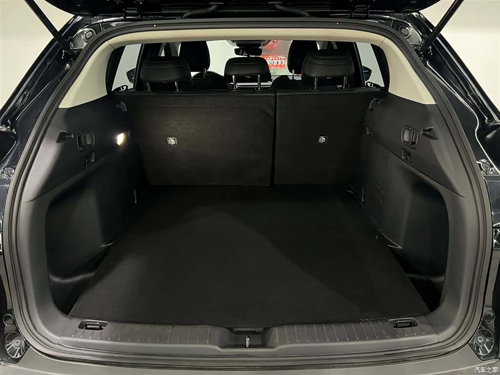 Mazda CX-50, 2024 7