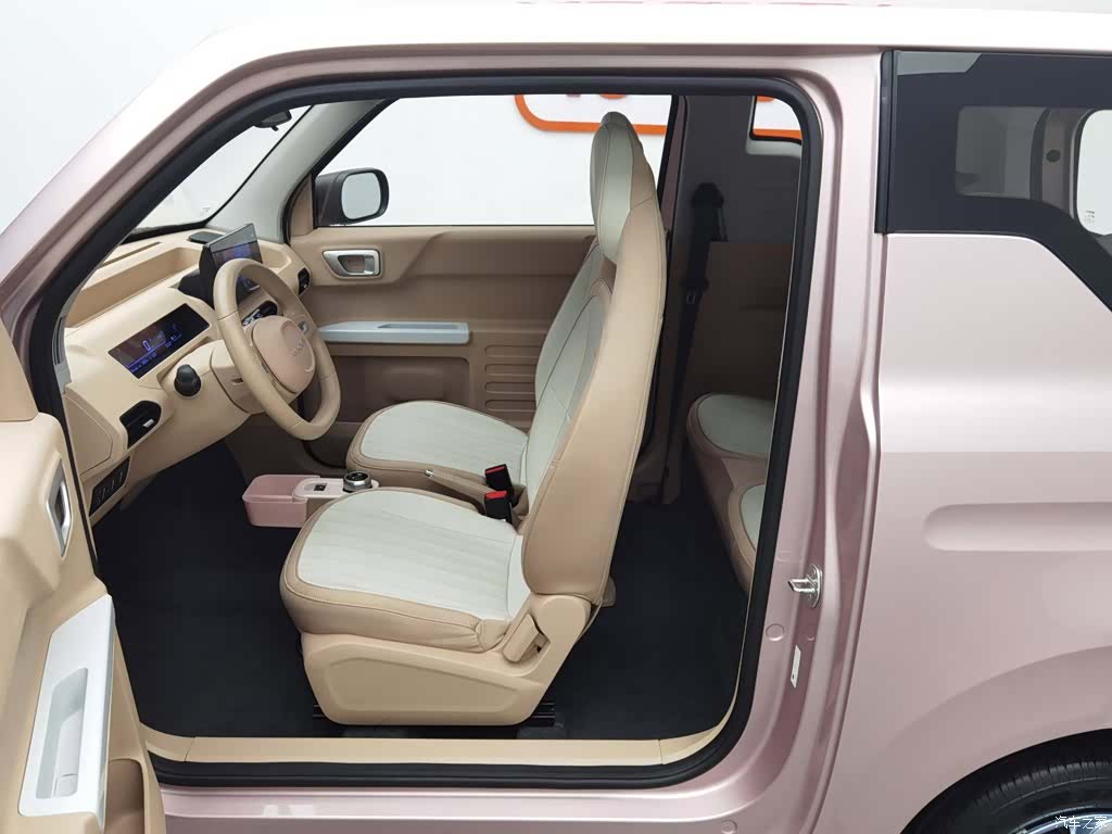 Geely Panda, 2024 10