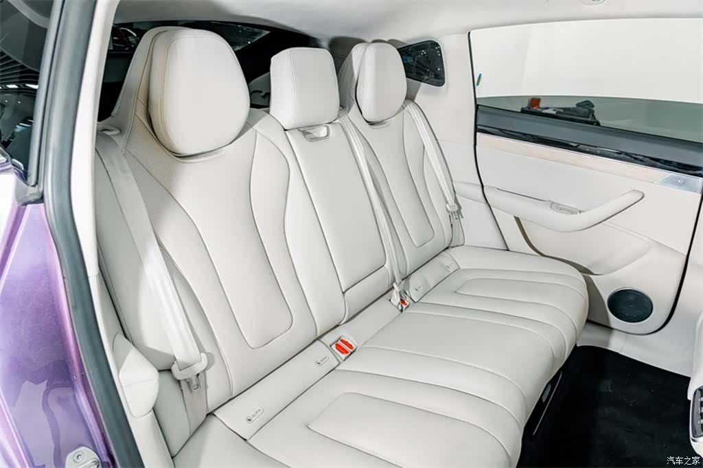 Luxeed R7, 2025 22