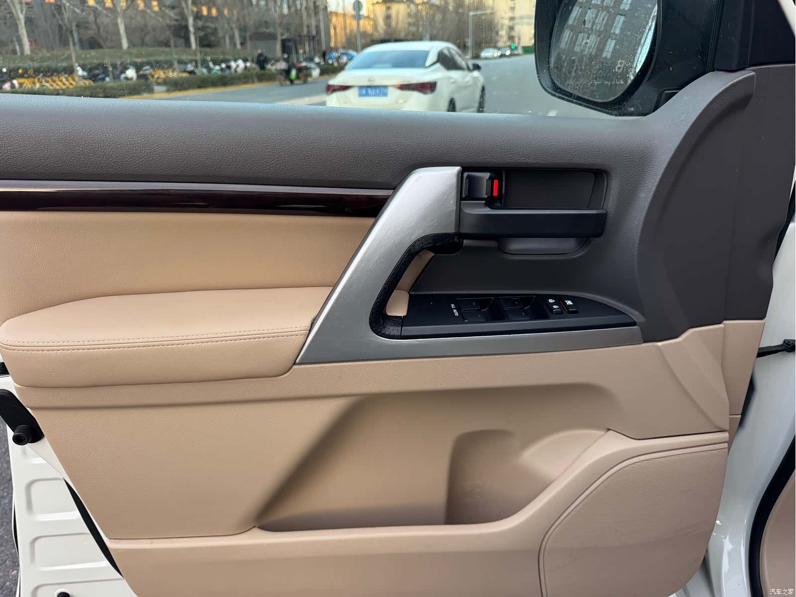 Toyota Land Cruiser, 2016 8
