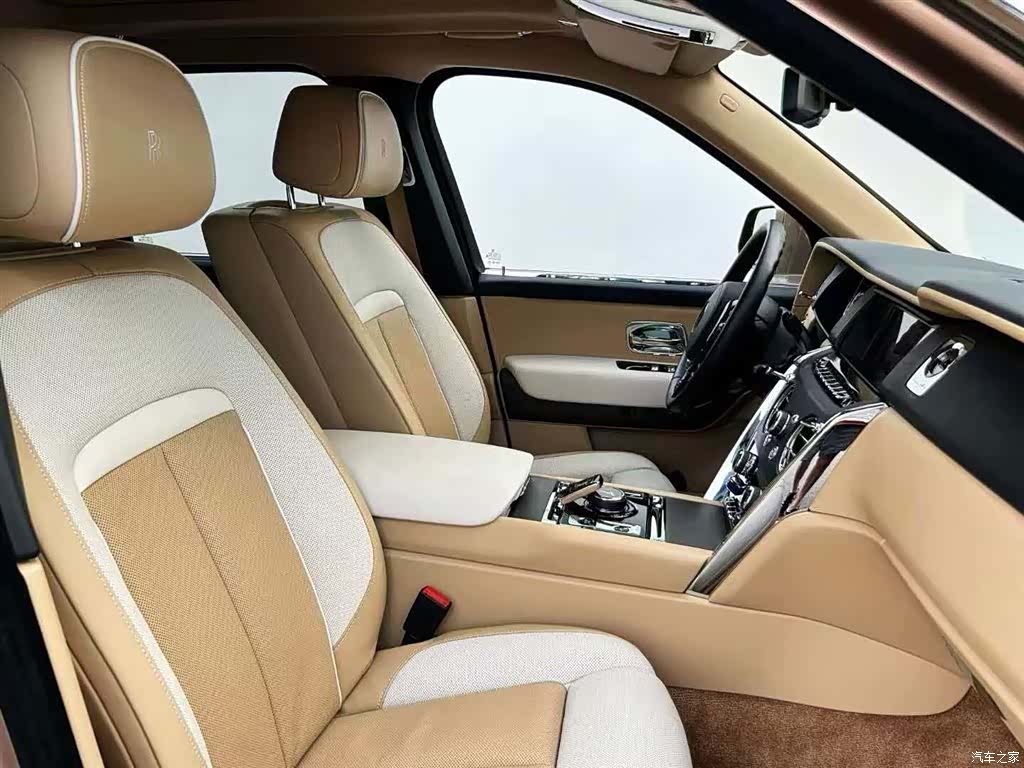 Rolls-Royce Cullinan, 2019 все фото