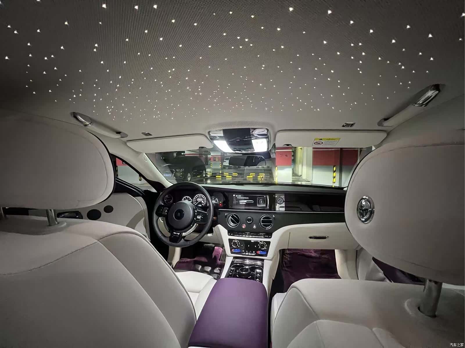 Rolls-Royce Ghost, 2022 18