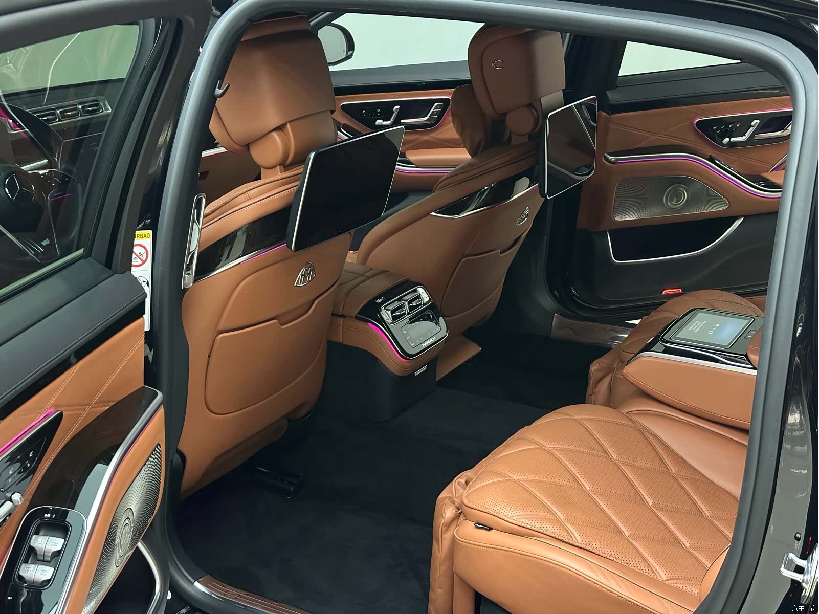 Maybach S-Class, 2021 7