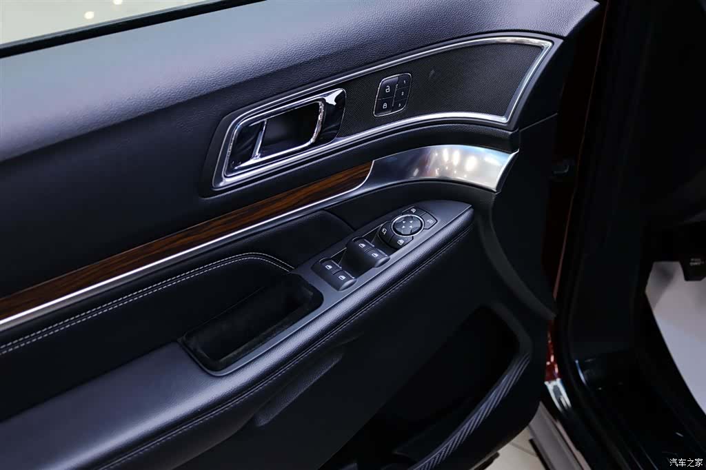 Ford Explorer, 2016 18